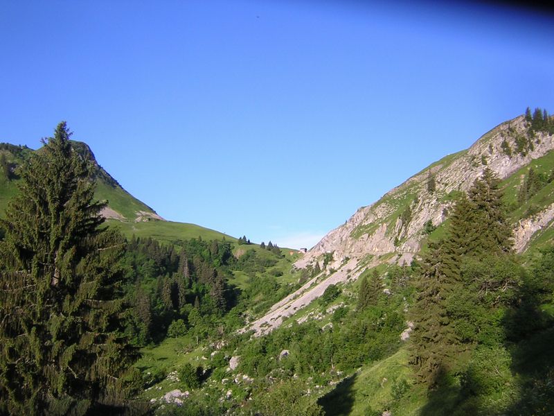 le col vu du côté cluses le reposoir