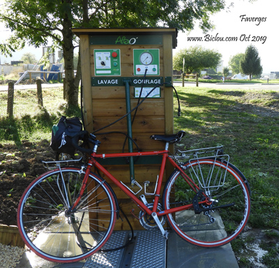 station-de-lavage-vtt-v&eacute;los-et-bicyclette-a-faverges-sur-voie-verte