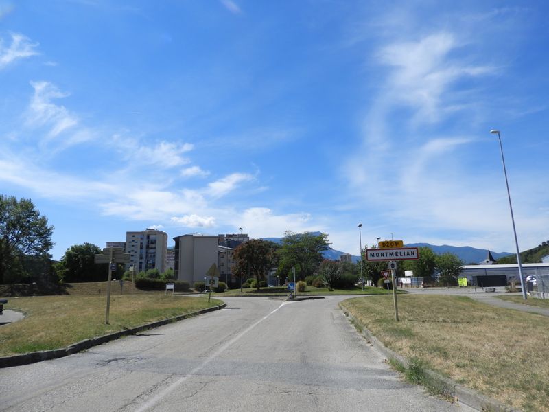 Arrivée à Montmélian, par la petite porte ..