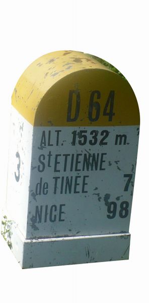les bornes kilom&egrave;triques des bords des routes de France, constituent un alli&eacute; de choix pour le moral des valeureux cyclotouristes