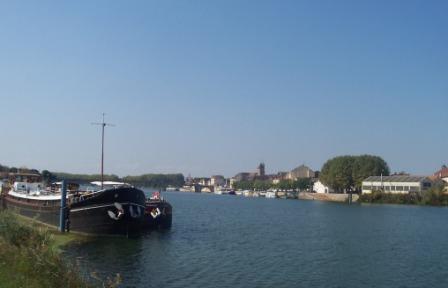 P&eacute;niches en bord de sa&ocirc;ne