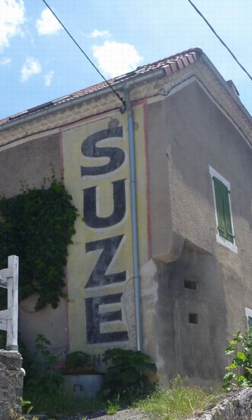 Ancienne pub : Suze, vue à ?