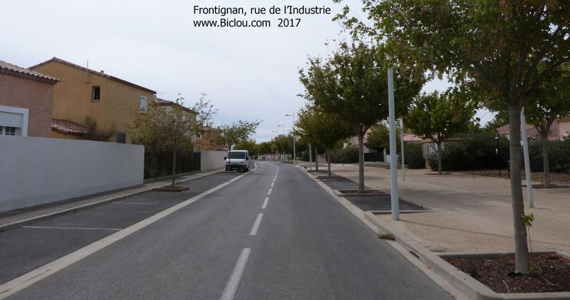 ViaRhôna pourrait passer Rici : Rue de l'industrie à Frontignan