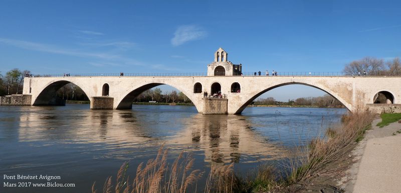 le pont B&eacute;n&eacute;ezt dit d'Avignon vu en 2017