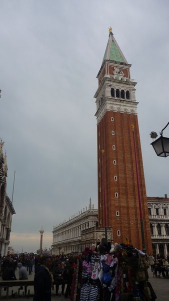 le campanile de la Piazza de venise
