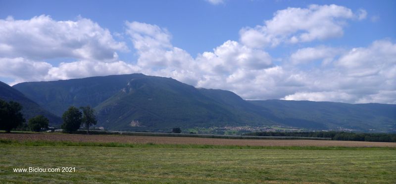 Plaine du Rh&ocirc;ne, France Suisse, au pied du Jura