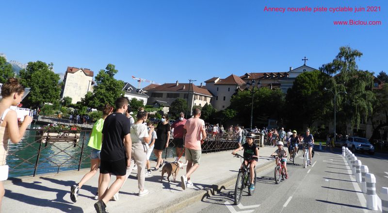 Trottoir ; piste cyclable , route : chacun &agrave; sa place &agrave; Annecy en 2021