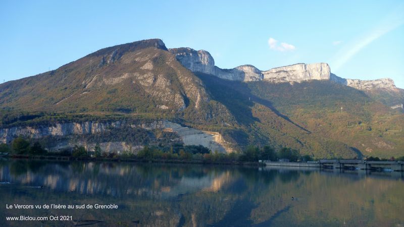 les ar&egrave;tes terminales du Vercors vues de l'Is&egrave;re Grenoble