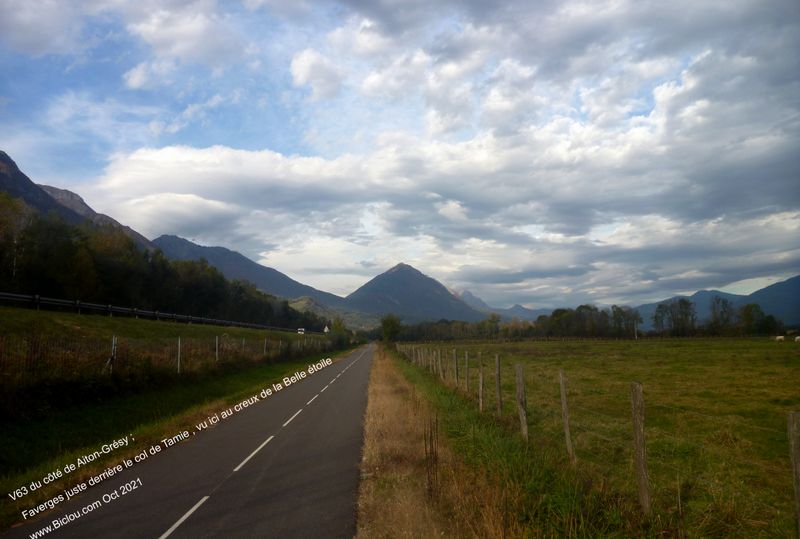 la velo-route V 63 , vue sur les Bauges et la belle &eacute;toile