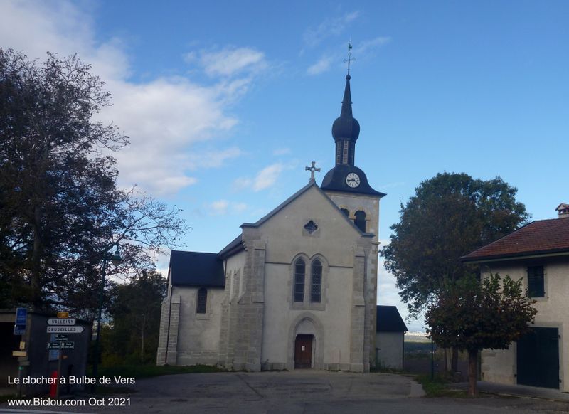 Le clocher &agrave; Bulbe de Vers (haute savoie)