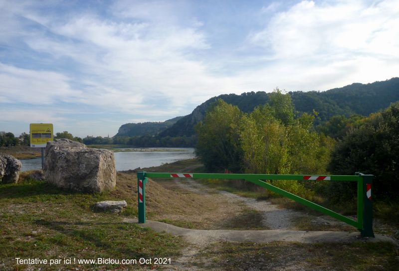 Tentative de recherche de la Voie dite Bleue de l'Ard&egrave;che