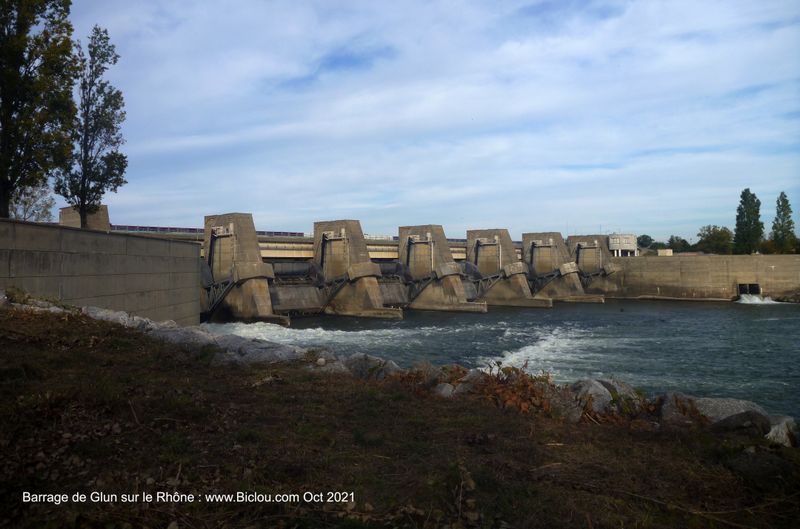 Barrage de la Roche de Glun, sur le Rh&ocirc;ne