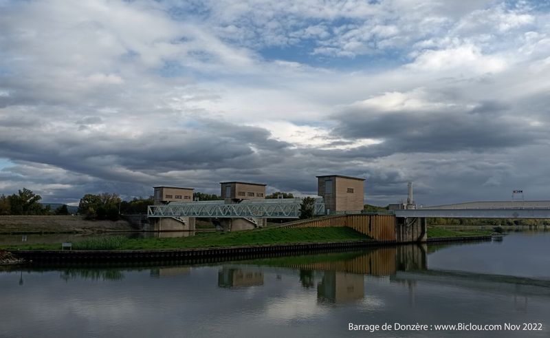 Barrage de Donz&egrave;re