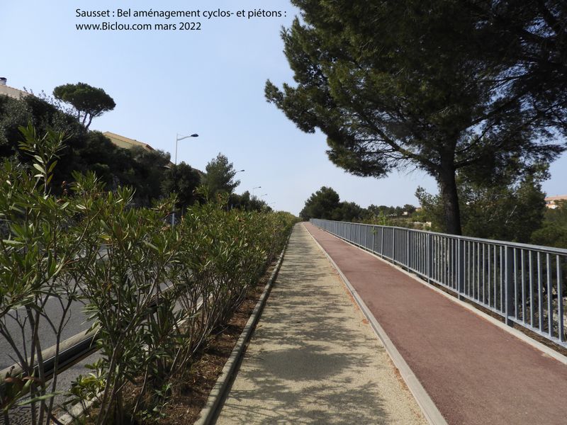 Sausset : Bel am&eacute;nagement cyclable