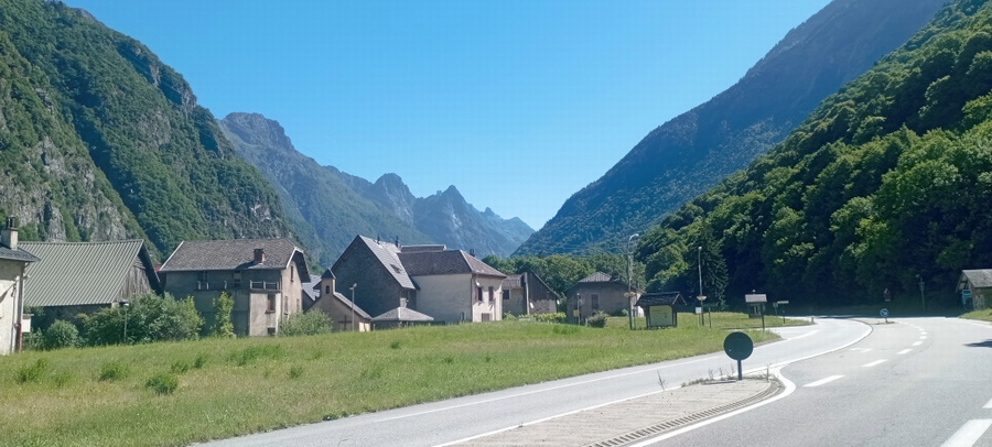 Tjrs sur la D 1091 : Un hameau