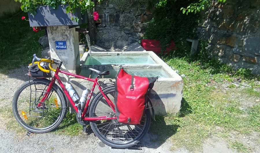 Eau fraiche et potable pour Renato