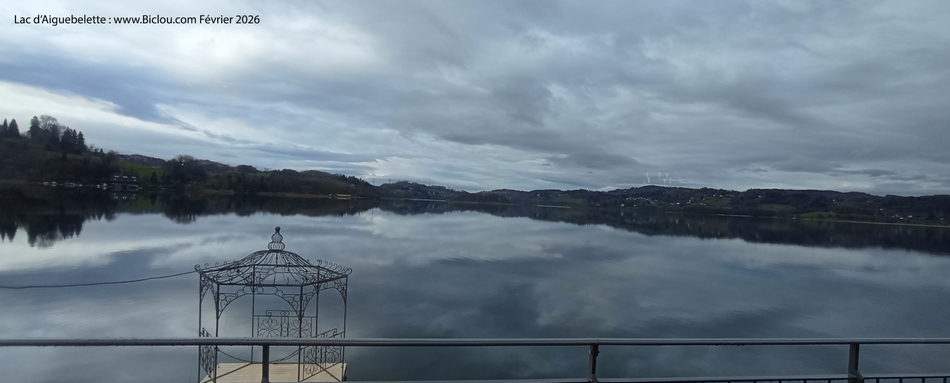 Casse crôute devant le Lac d'Aiguebelette