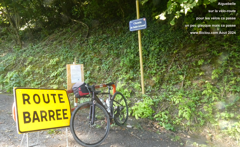 Aiguebelle-route-de-l-envers-ca-passe-a-bicyclettetitle=Aiguebelle-route-de-l-envers-ca-passe-a-bicyclette