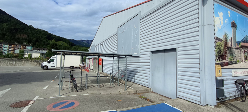 Garage-a-velo-carrefour-favergestitle=Garage-a-velo-carrefour-faverges
