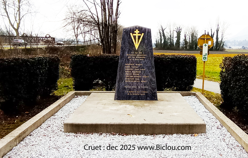 Cruet-Savoie-sur-veloroute-Memorial