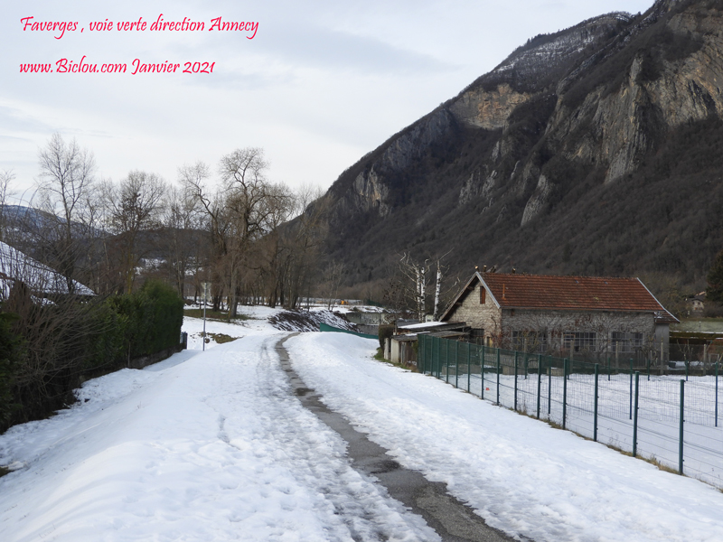 Sortie-Faverges-voie-verte-direction-doussard-annecy-pas-dégagée