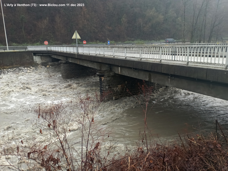 Riviere-Arly-Venthon-savoie-crue