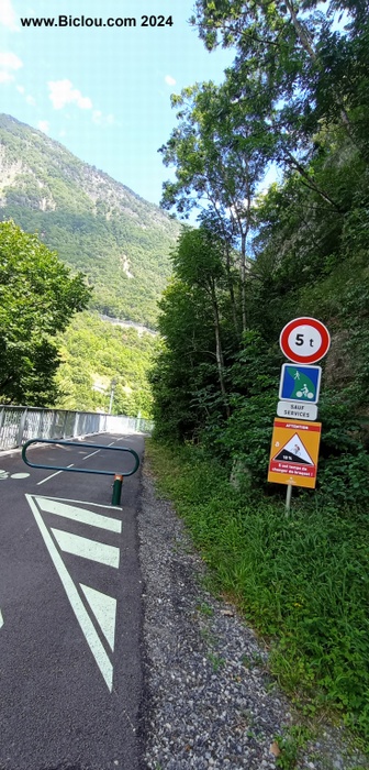 Bosse à .. 18 % sur cette voie verte ; mais sur 20 m 