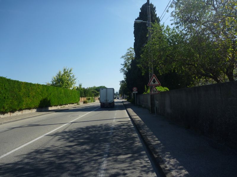 Bandes cyclables à la Sortie de montélimar sur la D 540